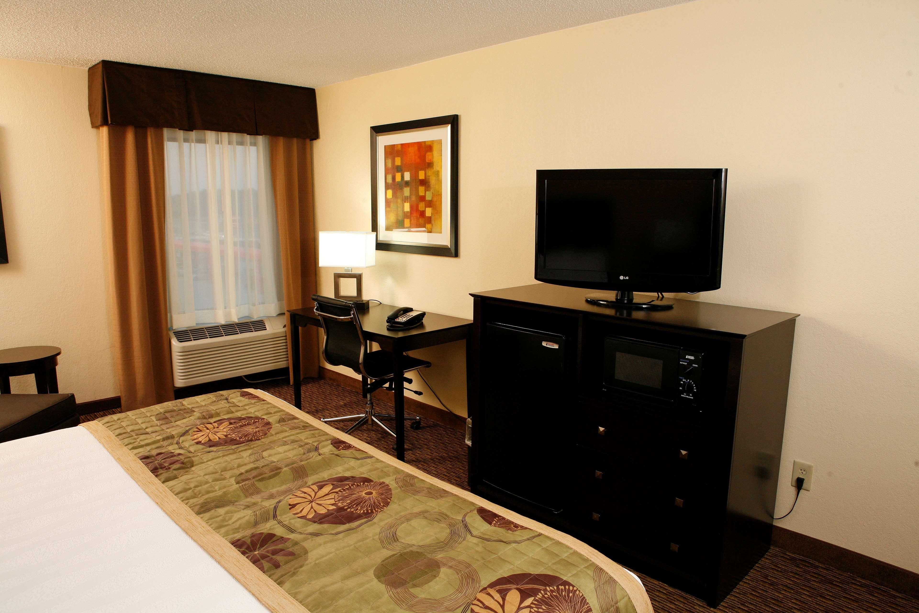 Best Western Plus Голдсборо Экстерьер фото