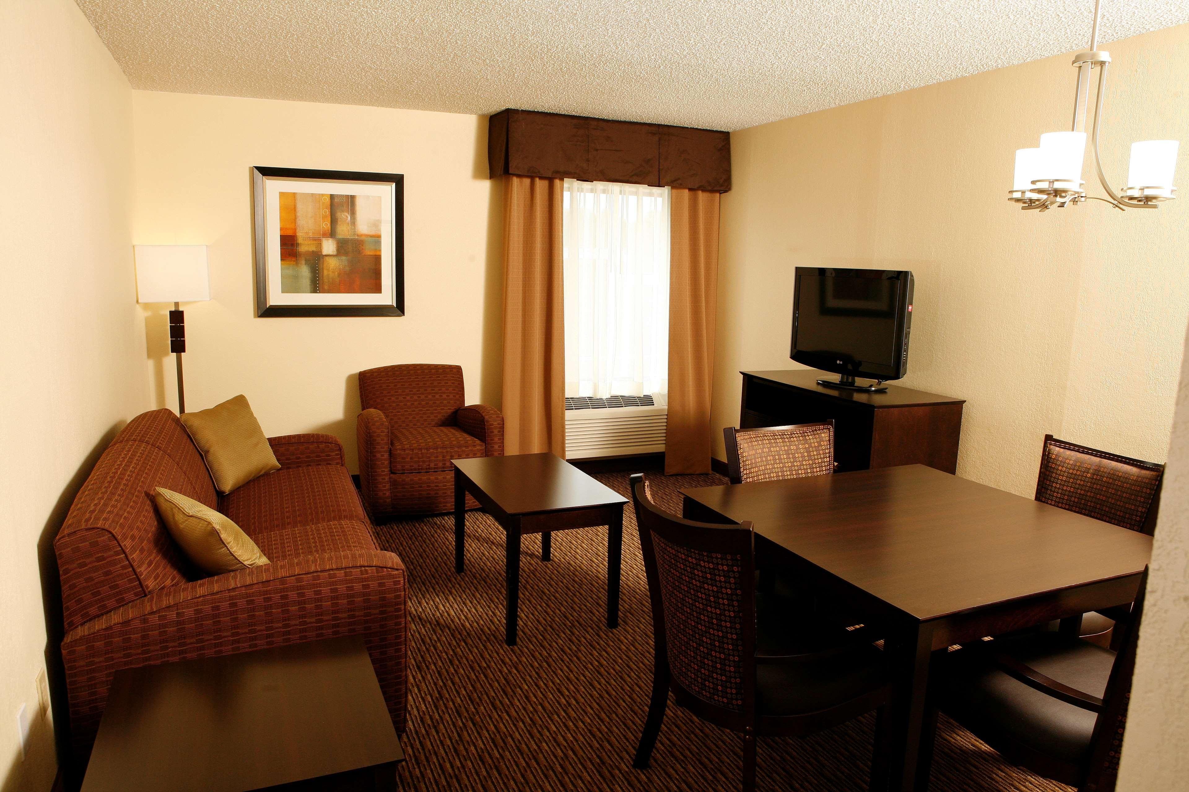 Best Western Plus Голдсборо Экстерьер фото